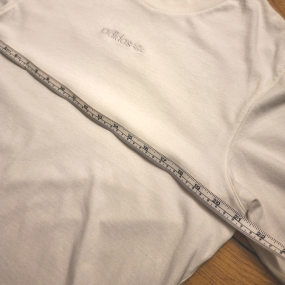 Adidas Oversized T-shirt - Picture 6 of 6